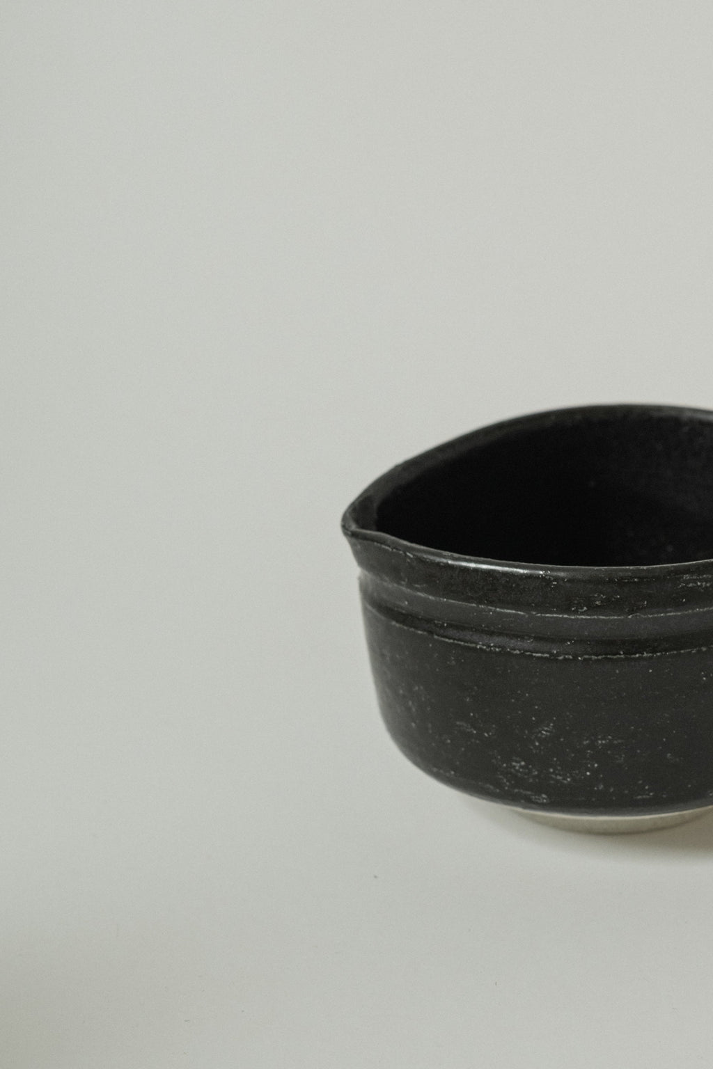 Chawan with spout (Black)